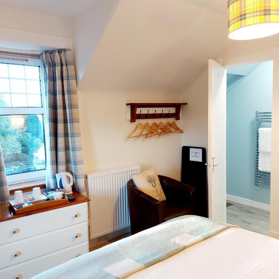 Firtree Bed And Breakfast At Galvelbeg House Кріфф Екстер'єр фото